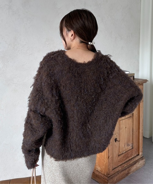 Thevon(ゼボン)の「ショート丈シャギーニットプルオーバー(ニット/セーター・レディース・オレンジ/ブラウン/サックスブルー/オフホワイト/ベージュ/グリーン・FREE)」の19枚目の写真