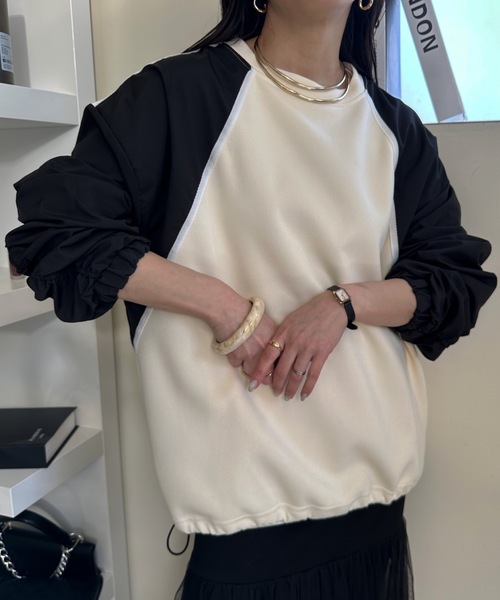 ULEULA(ウルア)の「ボリュームスリーブラインハイブリットスウェット(Tシャツ/カットソー・レディース・アイボリー/ブラック・FREE)」の1枚目の写真