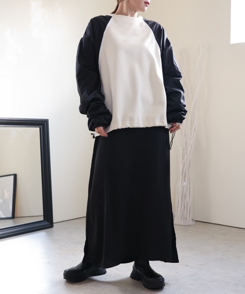 ULEULA(ウルア)の「ボリュームスリーブラインハイブリットスウェット(Tシャツ/カットソー・レディース・アイボリー/ブラック・FREE)」の8枚目の写真