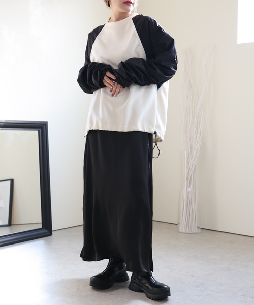 ULEULA(ウルア)の「ボリュームスリーブラインハイブリットスウェット(Tシャツ/カットソー・レディース・アイボリー/ブラック・FREE)」の9枚目の写真