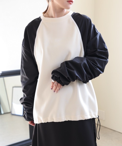 ULEULA(ウルア)の「ボリュームスリーブラインハイブリットスウェット(Tシャツ/カットソー・レディース・アイボリー/ブラック・FREE)」の4枚目の写真