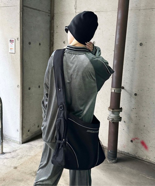 sedacle(セダクル)の「ベロアユニフォームデザイントップス【SETUP着用可能】(Tシャツ/カットソー・メンズ・グレー/ネイビー・MEDIUM/LARGE)」の4枚目の写真