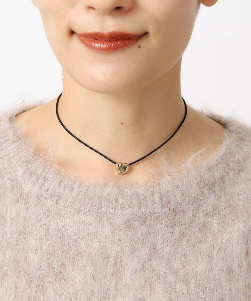 OPAQUE.CLIP(オペークドットクリップ)の「◆ハートチョーカー(ネックレス・レディース・ゴールド/シルバー・00)」の6枚目の写真