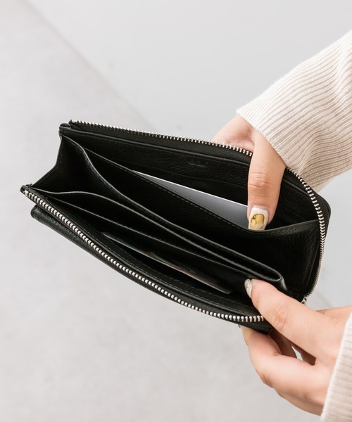 ear PAPILLONNER（イアパピヨネ）の「《牛革》ミディアム財布（財布