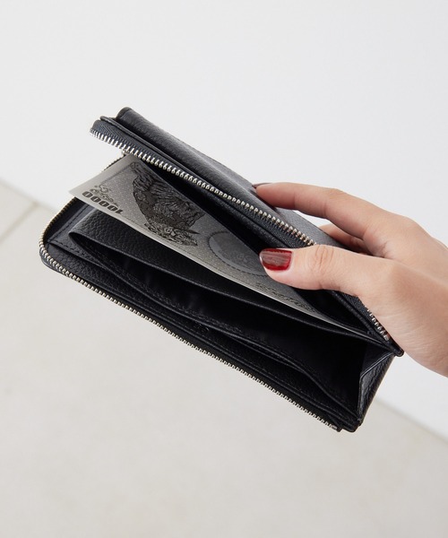 イアパピヨネ レザーリング付き ラウンドミディアム 折り財布 ブラック もう決めた？/最強開運日に買うべきお財布5選 - ear PAPILLONNER