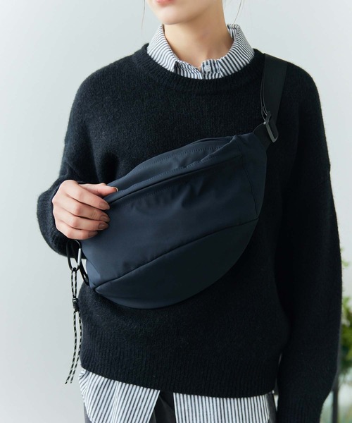 Edit Sheen(エディットシーン)の「ナイロンBIGボディバッグ(ボディバッグ/ウエストポーチ・レディース・ブラック/グレー・FREE)」の1枚目の写真