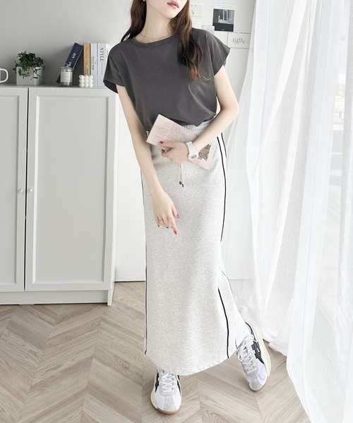 Java（ジャバ）の「《Javaジャバコラボ》洗練された大人のこなれ感。ヴィンテージ加工綿100％フレンチスリーブTシャツ（Tシャツ/カットソー・レディース・ホワイト/グリーン/グレイッシュベージュ/チャコールグレー・MEDIUM/LARGE/X-LARGE/SMALL）」の7枚目の写真