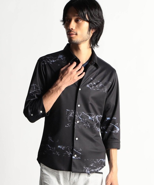 HIDEAWAYS NICOLE（ハイダウェイニコル）の「ハイストレッチポンチ　パーツプリントシャツ（シャツ/ブラウス・メンズ・ネイビー/ホワイト×ブラック・MEDIUM/LARGE/X-LARGE）」の4枚目の写真