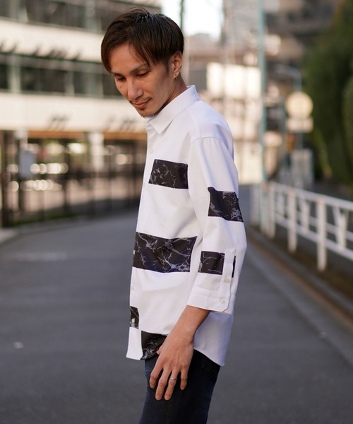 HIDEAWAYS NICOLE（ハイダウェイニコル）の「ハイストレッチポンチ　パーツプリントシャツ（シャツ/ブラウス・メンズ・ネイビー/ホワイト×ブラック・MEDIUM/LARGE/X-LARGE）」の21枚目の写真