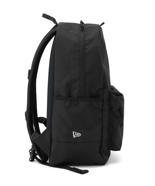NEW ERA（ニューエラ）の「【NEWERA(R)/ニューエラ別注】A4対応/LIGHT PACK 27L（バックパック/リュック・レディース・ブラック・FREE）」の5枚目の写真