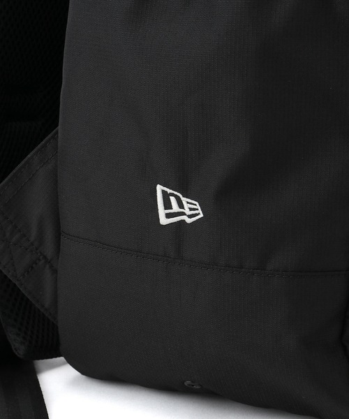 NEW ERA（ニューエラ）の「【NEWERA(R)/ニューエラ別注】A4対応/LIGHT PACK 27L（バックパック/リュック・レディース・ブラック・FREE）」の11枚目の写真