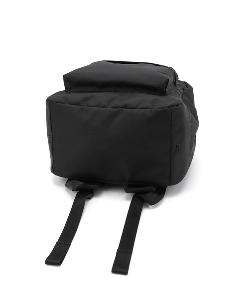 NEW ERA（ニューエラ）の「【NEWERA(R)/ニューエラ別注】A4対応/LIGHT PACK 27L（バックパック/リュック・レディース・ブラック・FREE）」の15枚目の写真