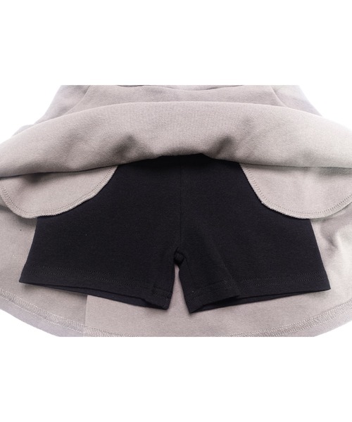 Bee des Bee（ビーデスビー）の「インナーパンツ付きラインフレアスカート（スカート・キッズ・ライラック系/ピンク系/グリーン系/ベージュ系/パープル系その他/ブルー系/チャコール/ピンク/ブラウン/杢グレー/アイボリー/サックスブルー/ブラック・140cm/130cm/150cm/120cm/110cm/100cm）」の14枚目の写真