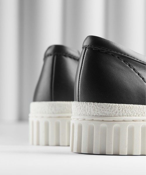Clarks（クラークス）の「Mayhill Cove / メイヒルコーブ（ブラックレザー）（スリッポン・レディース・ブラック・UK6/UK5.5/UK5/UK4.5/UK4/UK3.5/UK3）」の9枚目の写真