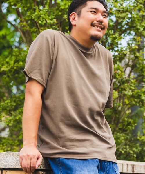 B&T CLUB(ビーティークラブ)の「大きいサイズ Tシャツ 半袖 綿100% 無地 メンズ(Tシャツ/カットソー・メンズ・ホワイト/ピンク/ブラック/オリーブ/グレー/ライトブラウン/ブルー/ダークグレー/パープル/グリーン/ベージュ・X1(3L~4L)/X2(4L~5L)/X3(6L~7L)/X4(8L~9L)/X5(9L~10L))」の5枚目の写真