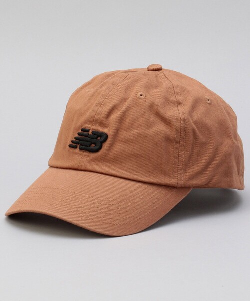 FREAK'S STORE（フリークスストア）の「限定展開　New Balance/ニューバランス　カーブドブリム NB キャップ（キャップ・レディース・ベージュ/ピンク/ブラック/グリーン/ネイビー・ﾌﾘ-）」の2枚目の写真