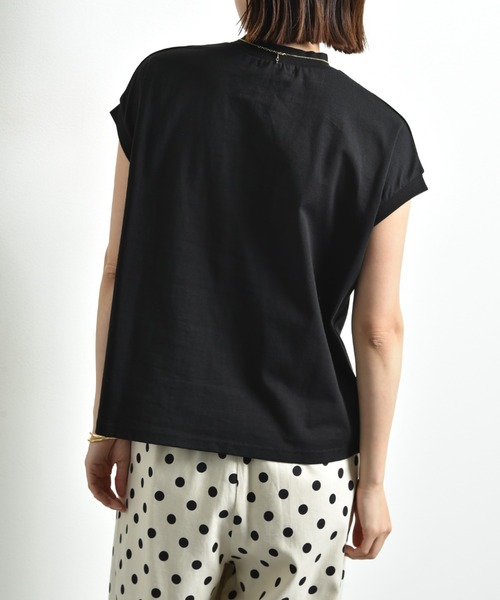 INTERPLANET（インタープラネット）の「度詰めライト天竺フレンチＴシャツ（Tシャツ/カットソー・レディース・グレイッシュベージュ/オフホワイト/ブラック・FREE）」の12枚目の写真