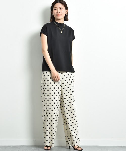 INTERPLANET（インタープラネット）の「度詰めライト天竺フレンチＴシャツ（Tシャツ/カットソー・レディース・グレイッシュベージュ/オフホワイト/ブラック・FREE）」の16枚目の写真