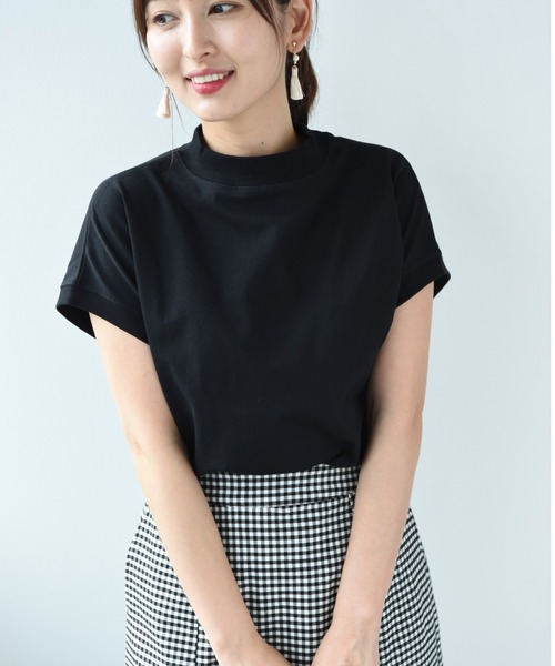 INTERPLANET（インタープラネット）の「度詰めライト天竺フレンチＴシャツ（Tシャツ/カットソー・レディース・グレイッシュベージュ/オフホワイト/ブラック・FREE）」の4枚目の写真