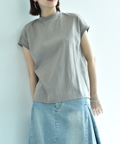 INTERPLANET（インタープラネット）の「度詰めライト天竺フレンチＴシャツ（Tシャツ/カットソー・レディース・グレイッシュベージュ/オフホワイト/ブラック・FREE）」の17枚目の写真