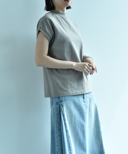 INTERPLANET（インタープラネット）の「度詰めライト天竺フレンチＴシャツ（Tシャツ/カットソー・レディース・グレイッシュベージュ/オフホワイト/ブラック・FREE）」の18枚目の写真