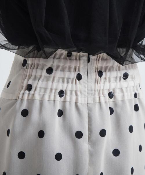 Tiara（ティアラ）の「ドットプリントAラインタイトスカート（スカート・レディース・ブラック/アイボリー・2/3）」の20枚目の写真