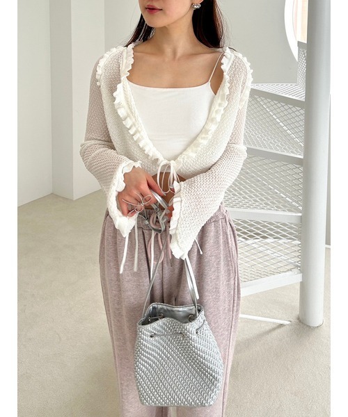 LILY BROWN（リリーブラウン）の「ドロストミニフリルカーディガン