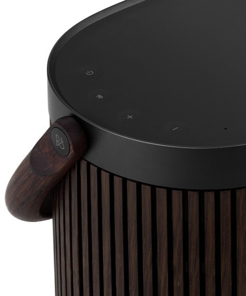 Bang & Olufsen（バングアンドオルフセン）の「Beosound A5 Dark Oak（スピーカー・メンズ・ダークブラウン・ONE SIZE）」の9枚目の写真