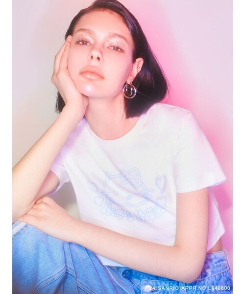 MURUA（ムルーア）の「【ハローキティコラボ】ハローキティTシャツ（Tシャツ/カットソー・レディース・ブラック/ホワイト・FREE）」の21枚目の写真