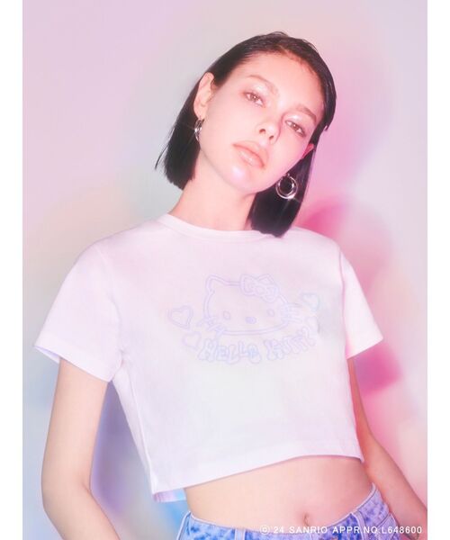 MURUA（ムルーア）の「【ハローキティコラボ】ハローキティTシャツ（Tシャツ/カットソー・レディース・ブラック/ホワイト・FREE）」の22枚目の写真