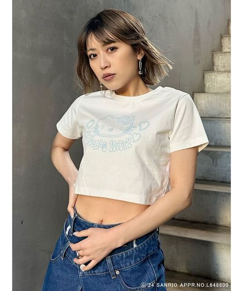 MURUA（ムルーア）の「【ハローキティコラボ】ハローキティTシャツ（Tシャツ/カットソー・レディース・ブラック/ホワイト・FREE）」の5枚目の写真
