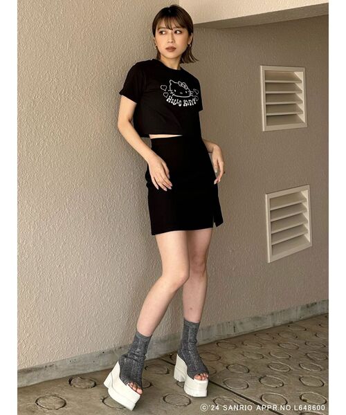 MURUA（ムルーア）の「【ハローキティコラボ】ハローキティTシャツ（Tシャツ/カットソー・レディース・ブラック/ホワイト・FREE）」の13枚目の写真
