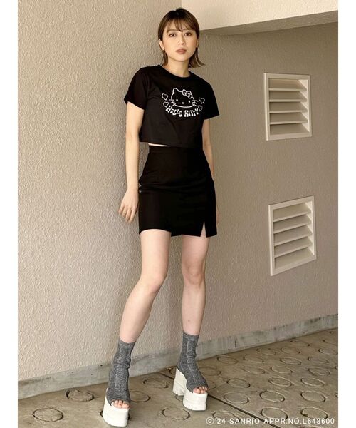 MURUA（ムルーア）の「【ハローキティコラボ】ハローキティTシャツ（Tシャツ/カットソー・レディース・ブラック/ホワイト・FREE）」の14枚目の写真