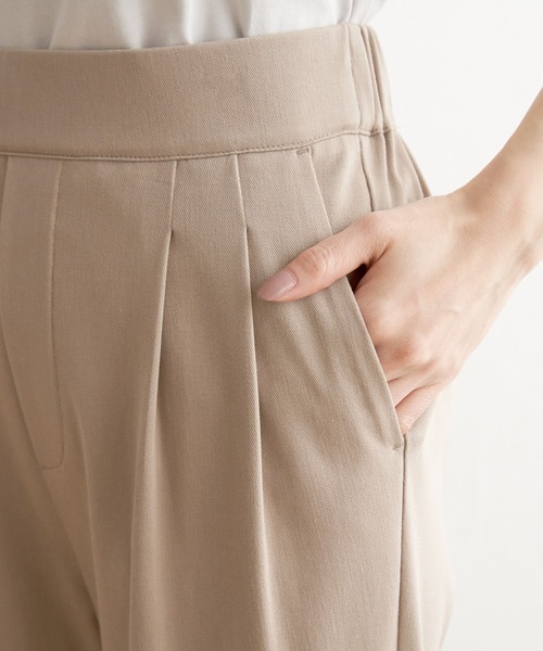 ikka(イッカ)の「GOKU楽冷感テーパードパンツ(その他パンツ・レディース・ブラック/ベージュ/カーキオリーブ/チャコールグレー・M/L/S)」の10枚目の写真
