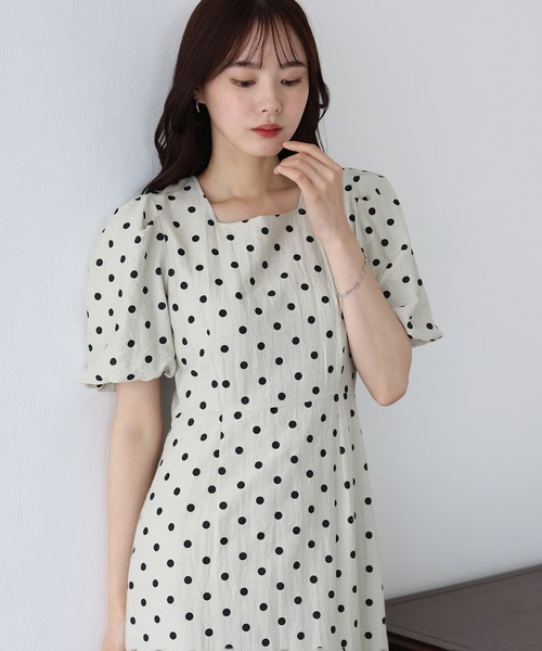 BLUEEAST（ブルーイースト）の「バックリボンマーメイドワンピース（ワンピース・レディース・ブラウン系/ブラック/ベージュ系/ブラウン/ブラック×ホワイト/ベージュ×ブラック・MEDIUM）」の13枚目の写真