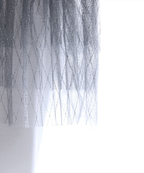 clear（クリア）の「バックリボンラメチュールビスチェ＋Tシャツセット［セットアップ 大人 カジュアル］≪再入荷≫（アンサンブル・レディース・ブラック/オフホワイト/グレー・F）」の12枚目の写真