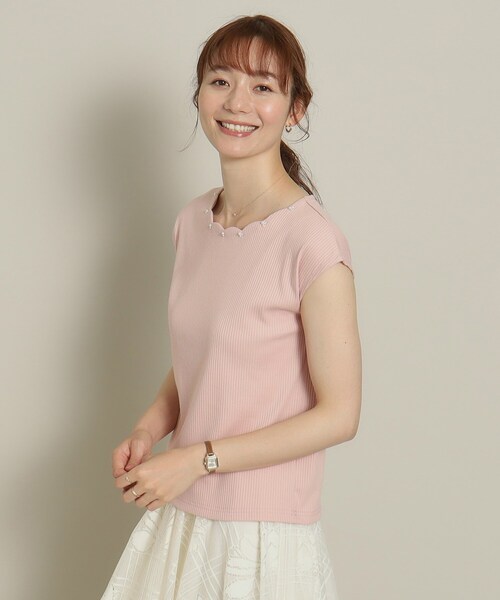 ITS'DEMO（イッツデモ）の「◆【通勤／M・Lサイズ展開／伸縮性あり】ビジュー付きスカラッププルオーバー（Tシャツ/カットソー・レディース・オフホワイト/ピンク/サックスブルー/ブラック・40/38）」の16枚目の写真