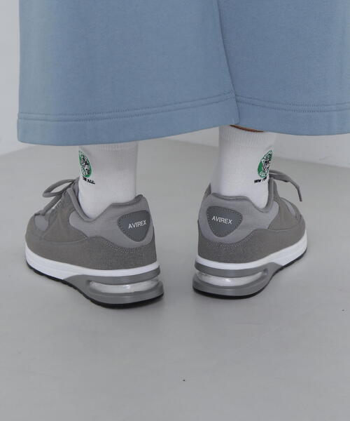 AVIREX(アヴィレックス)の「《直営店限定》AIR SNEAKERS/エアースニーカー(スニーカー・レディース・グレー/ブラック・23.5/24.5)」の5枚目の写真