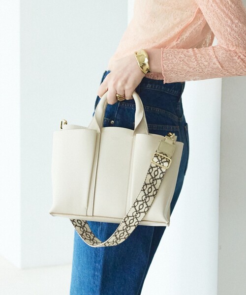 LOWELL things(ロウェル シングス)の「【単品】テープショルダー/アニマル柄/無地(ショルダーバッグ・レディース・ブルー/ライトベージュ/シルバー/ネイビー/ブラック系その他2/ライトブラウン・フリー)」の19枚目の写真