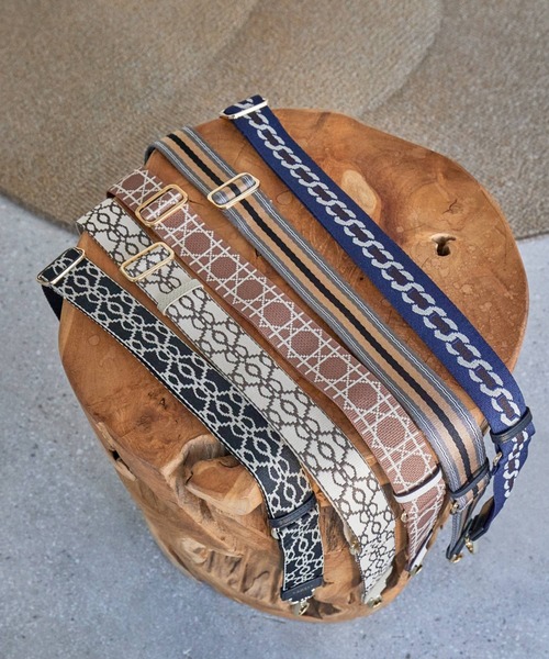 LOWELL things(ロウェル シングス)の「【単品】テープショルダー/アニマル柄/無地(ショルダーバッグ・レディース・ブルー/ライトベージュ/シルバー/ネイビー/ブラック系その他2/ライトブラウン・フリー)」の18枚目の写真