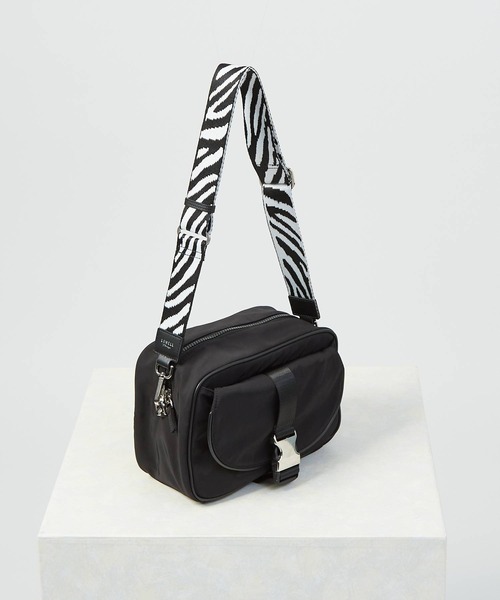 LOWELL things(ロウェル シングス)の「【単品】テープショルダー/アニマル柄/無地(ショルダーバッグ・レディース・ブルー/ライトベージュ/シルバー/ネイビー/ブラック系その他2/ライトブラウン・フリー)」の10枚目の写真