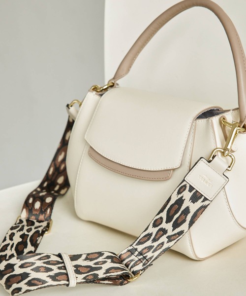 LOWELL things(ロウェル シングス)の「【単品】テープショルダー/アニマル柄/無地(ショルダーバッグ・レディース・ブルー/ライトベージュ/シルバー/ネイビー/ブラック系その他2/ライトブラウン・フリー)」の16枚目の写真