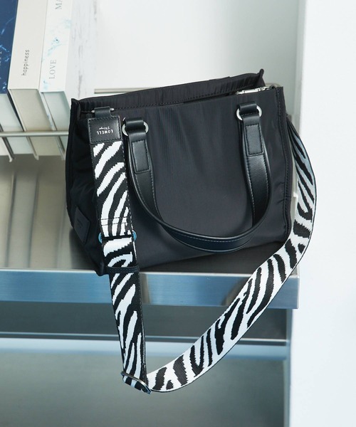 LOWELL things(ロウェル シングス)の「【単品】テープショルダー/アニマル柄/無地(ショルダーバッグ・レディース・ブルー/ライトベージュ/シルバー/ネイビー/ブラック系その他2/ライトブラウン・フリー)」の12枚目の写真