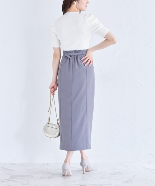 tocco closet(トッコ クローゼット)の「クリアビジュー付きパワーショルダーリブニットプルオーバー(ニット/セーター・レディース・オフホワイト/グレイッシュベージュ/ネイビー・M)」の7枚目の写真