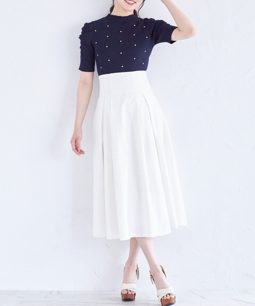 tocco closet(トッコ クローゼット)の「クリアビジュー付きパワーショルダーリブニットプルオーバー(ニット/セーター・レディース・オフホワイト/グレイッシュベージュ/ネイビー・M)」の13枚目の写真