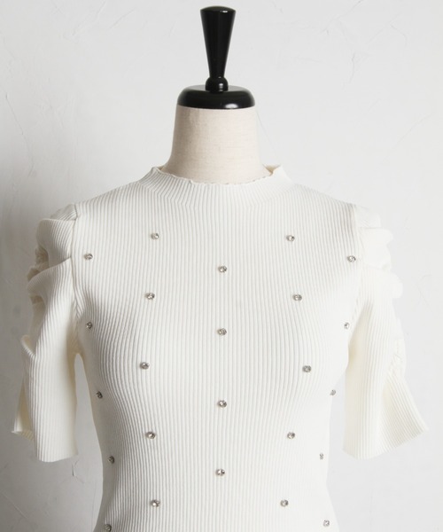 tocco closet(トッコ クローゼット)の「クリアビジュー付きパワーショルダーリブニットプルオーバー(ニット/セーター・レディース・オフホワイト/グレイッシュベージュ/ネイビー・M)」の22枚目の写真