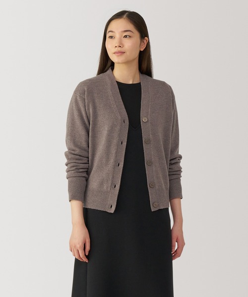 セール】婦人 洗えるウールミドルゲージVネックカーディガン