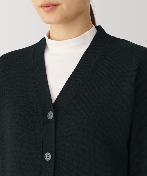 STONE  23SS ミドルゲージ ブラックVネックカーディガン ユニクロ公式 | ミドルゲージVネックカーディガン