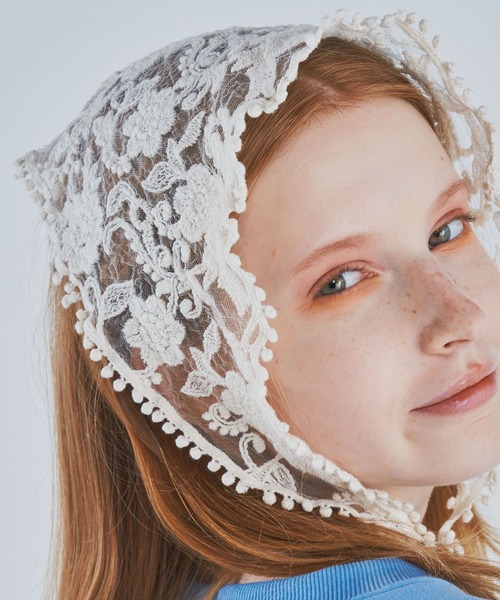 SMELLY（スメリー）の「レースバブーシュカ（その他ヘアアクセサリー・レディース・アイボリー・-）」の2枚目の写真