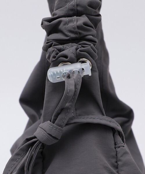 City Ambient Products(シティアンビエントプロダクツ)の「City Ambient Products: クランプル ムーン ギャザーショルダー バッグ(ショルダーバッグ・メンズ・ダークグレー/ブラック/ブルー/ライトグレー・ONE SIZE)」の10枚目の写真